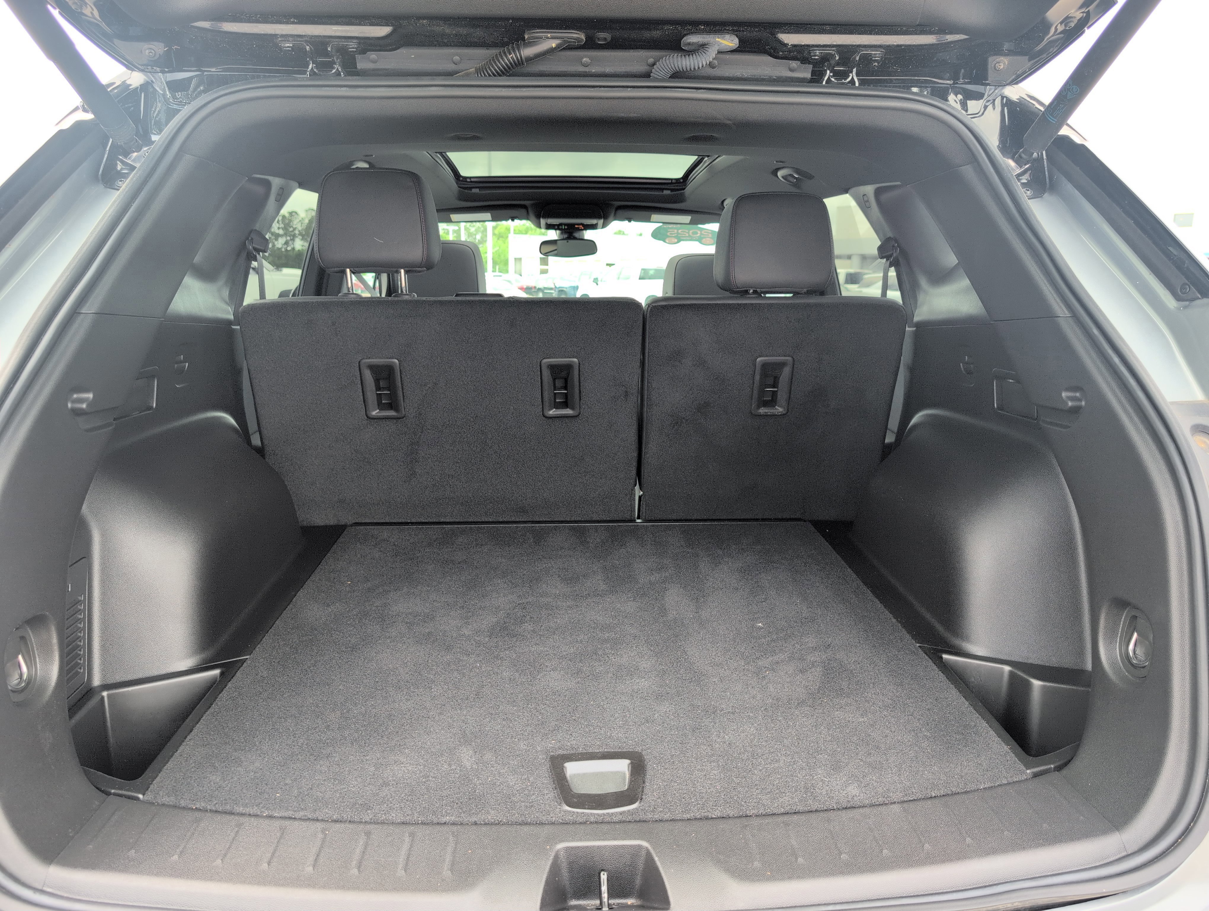 Certified 2025 Chevrolet Blazer RS FWD image 5