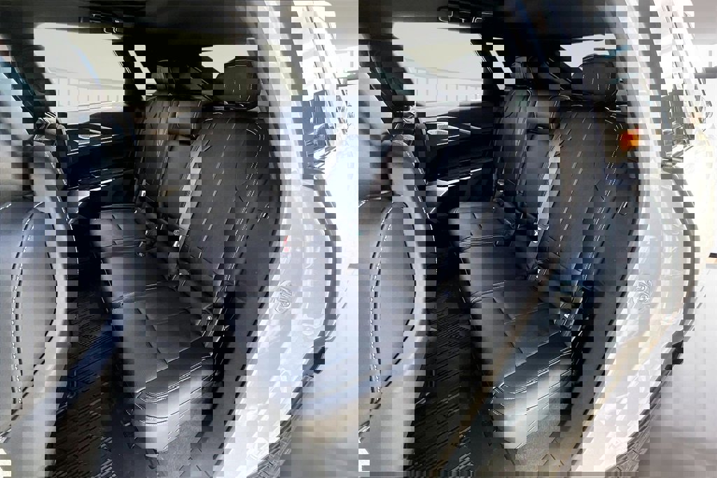 New 2026 Cadillac Lyriq Premium Luxury image 10