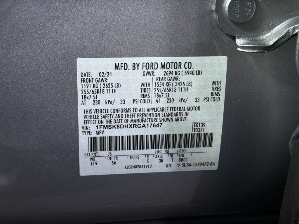 Used 2024 Ford Explorer XLT w/ Equipment Group 202A AWD/4WD image 39