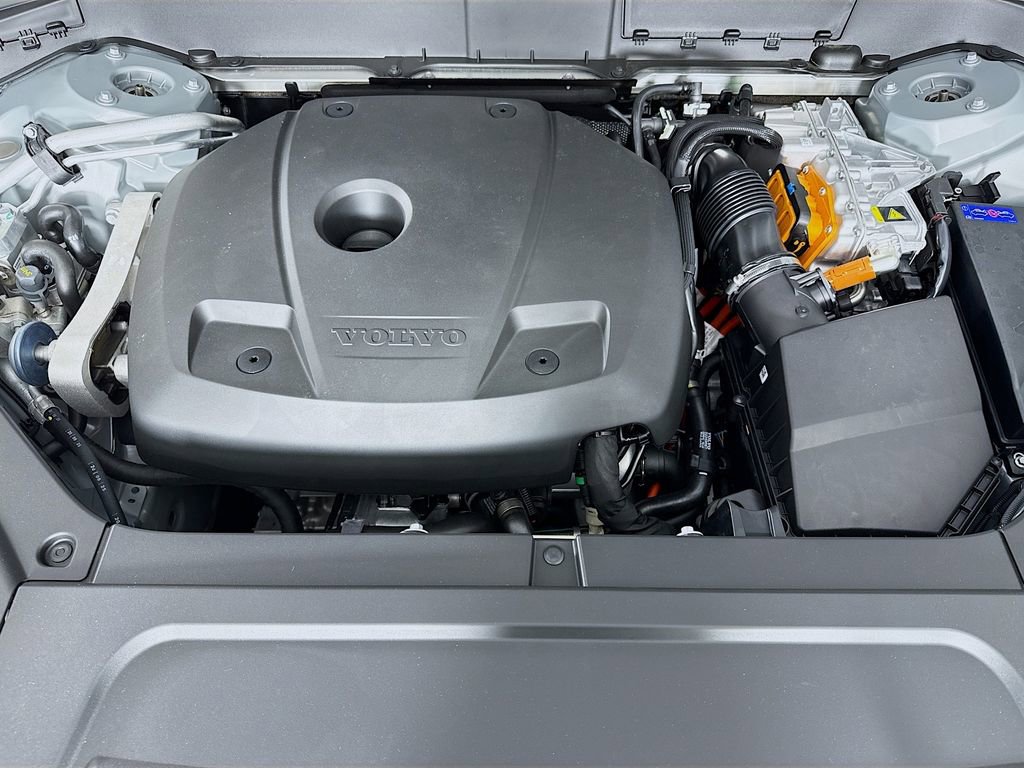 New 2026 Volvo XC90 T8 Plus w/ Protection Package Premier image 33