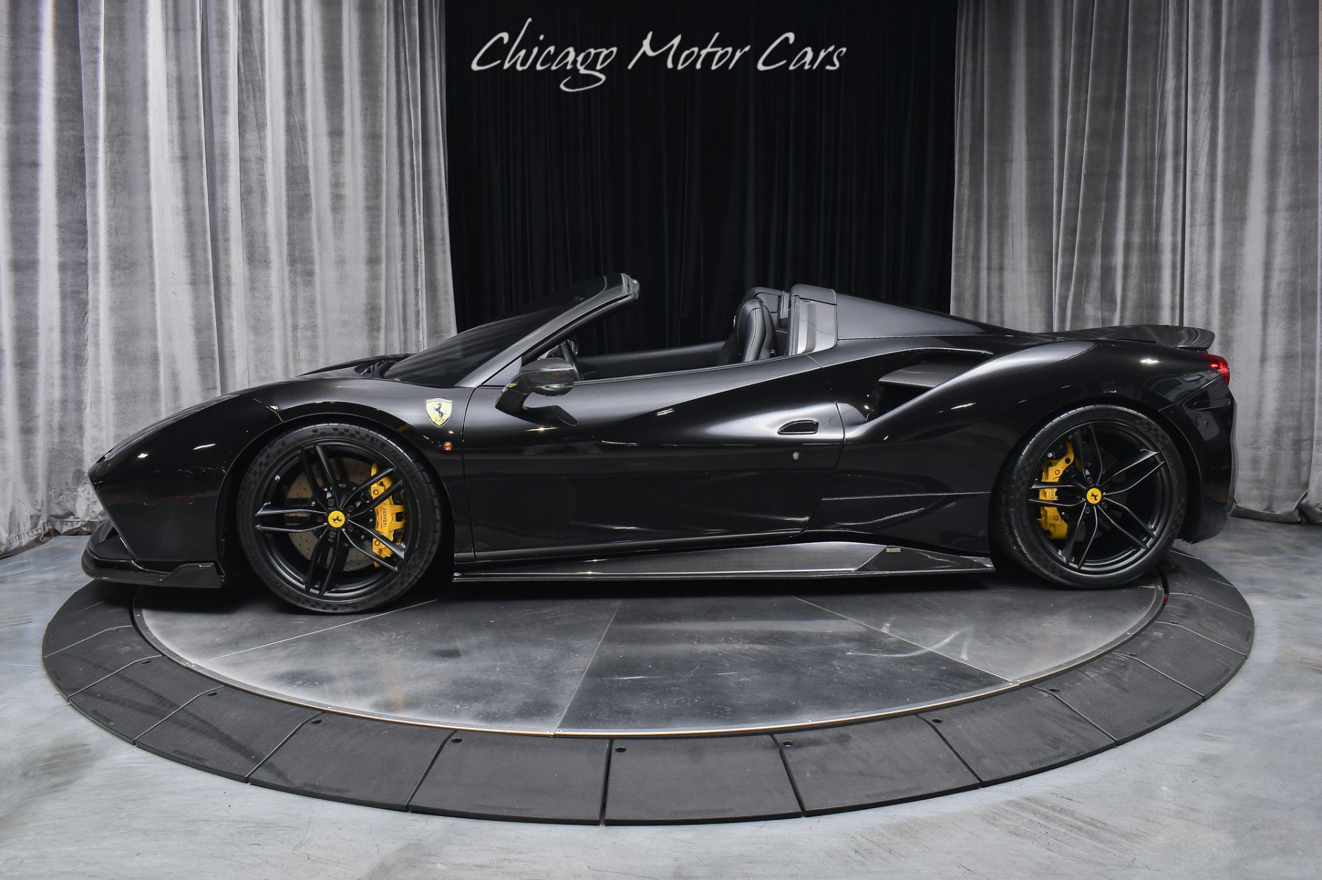 Used 2018 Ferrari 488 Spider RWD image 1