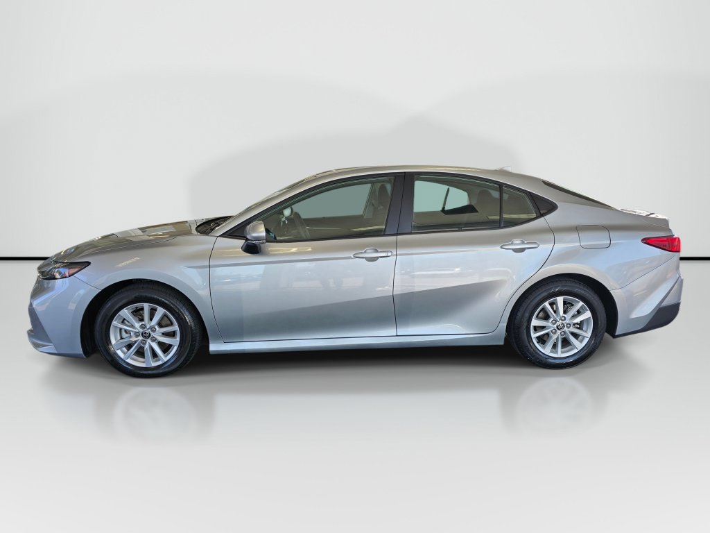 Used 2025 Toyota Camry LE FWD image 2