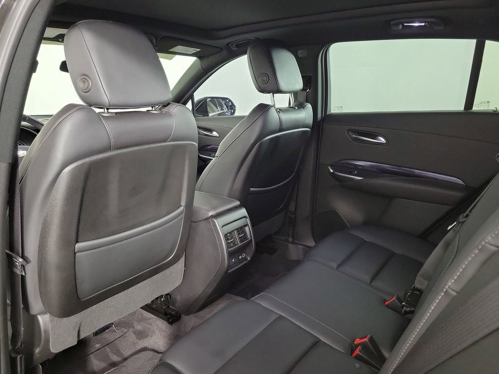 Certified 2023 Cadillac XT4 Luxury w/ Cold Weather Package FWD image 23