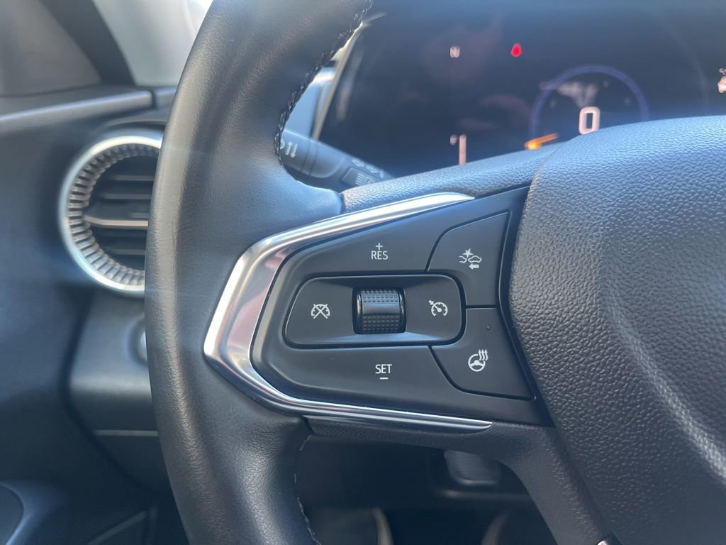 Used 2024 Chevrolet Trax ACTIV w/ Sunroof Package image 20