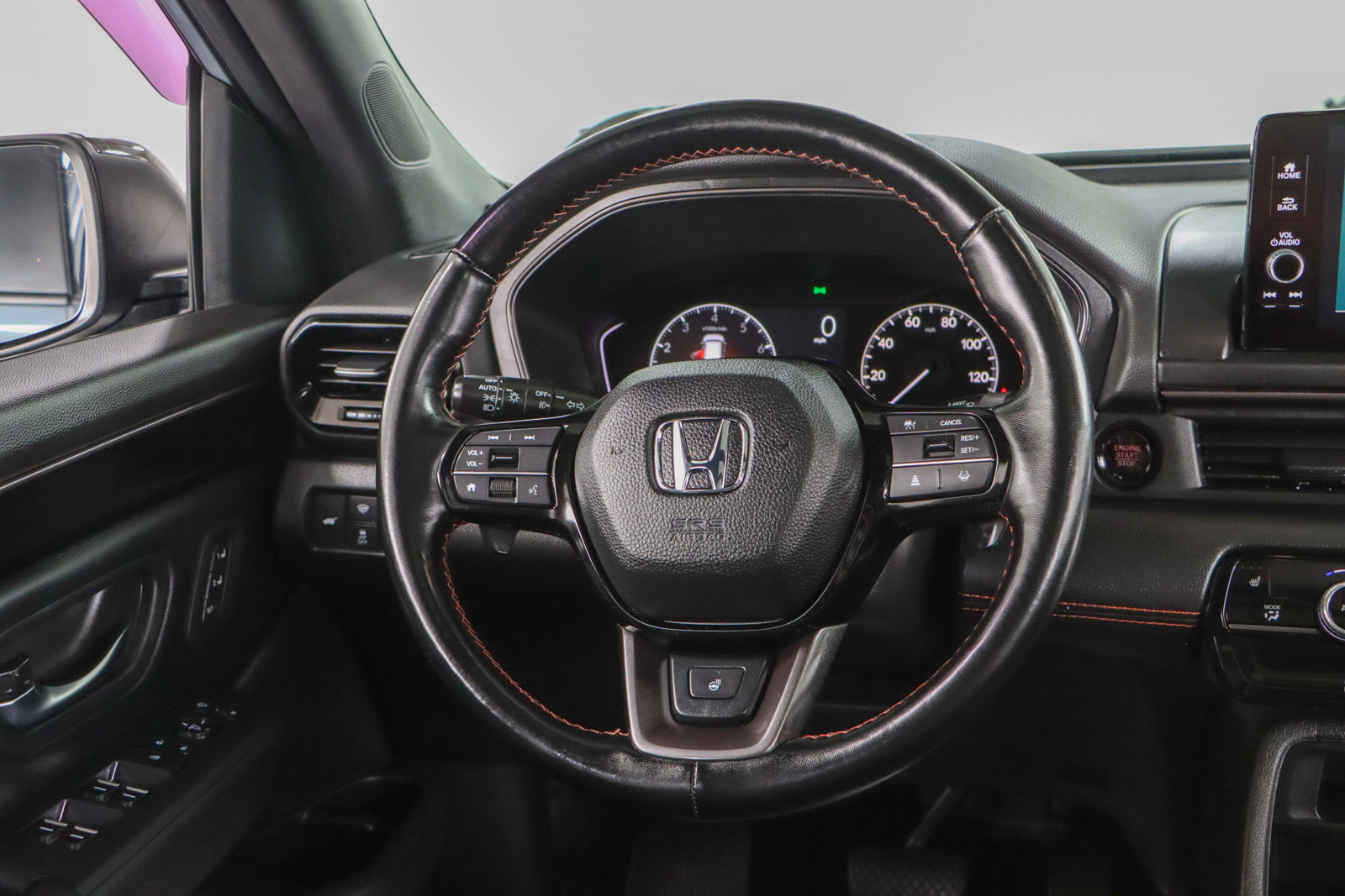 Used 2024 Honda Pilot TrailSport image 12