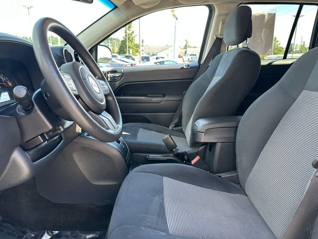 Used 2016 Jeep Compass Sport w/ Power Value Group AWD/4WD image 9