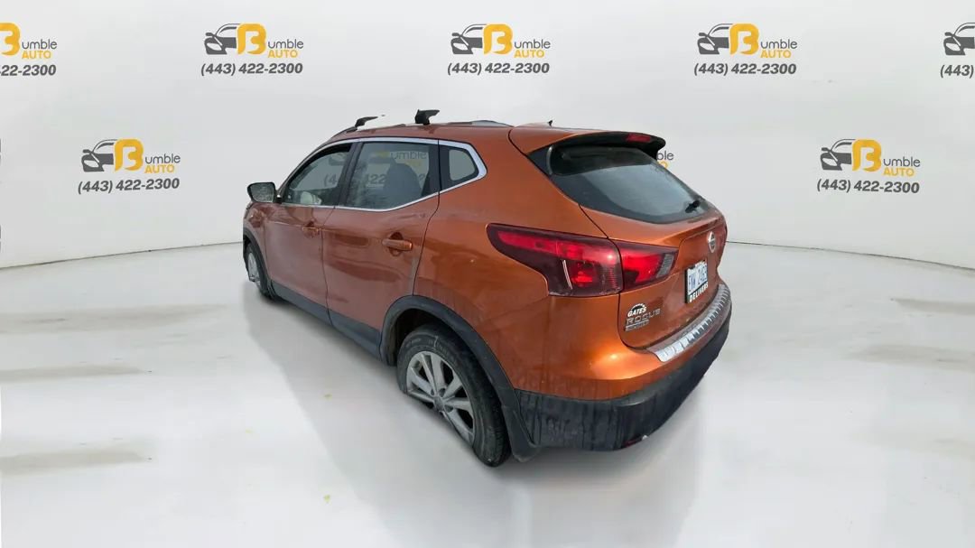 Used 2017 Nissan Rogue Sport SV image 3