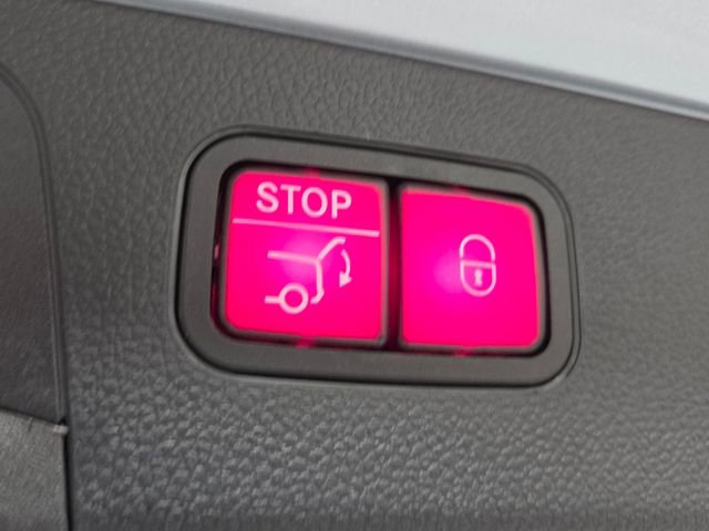 Used 2021 Mercedes-Benz GLC 300 4MATIC image 14