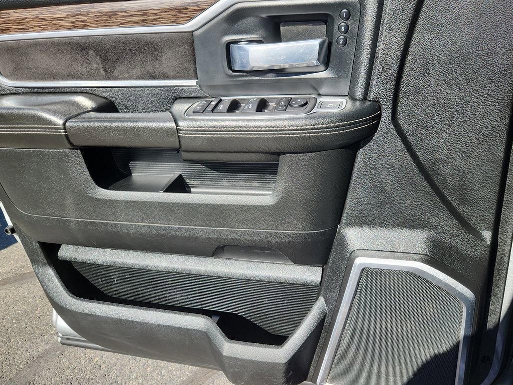 Used 2020 RAM 2500 Laramie AWD/4WD image 9
