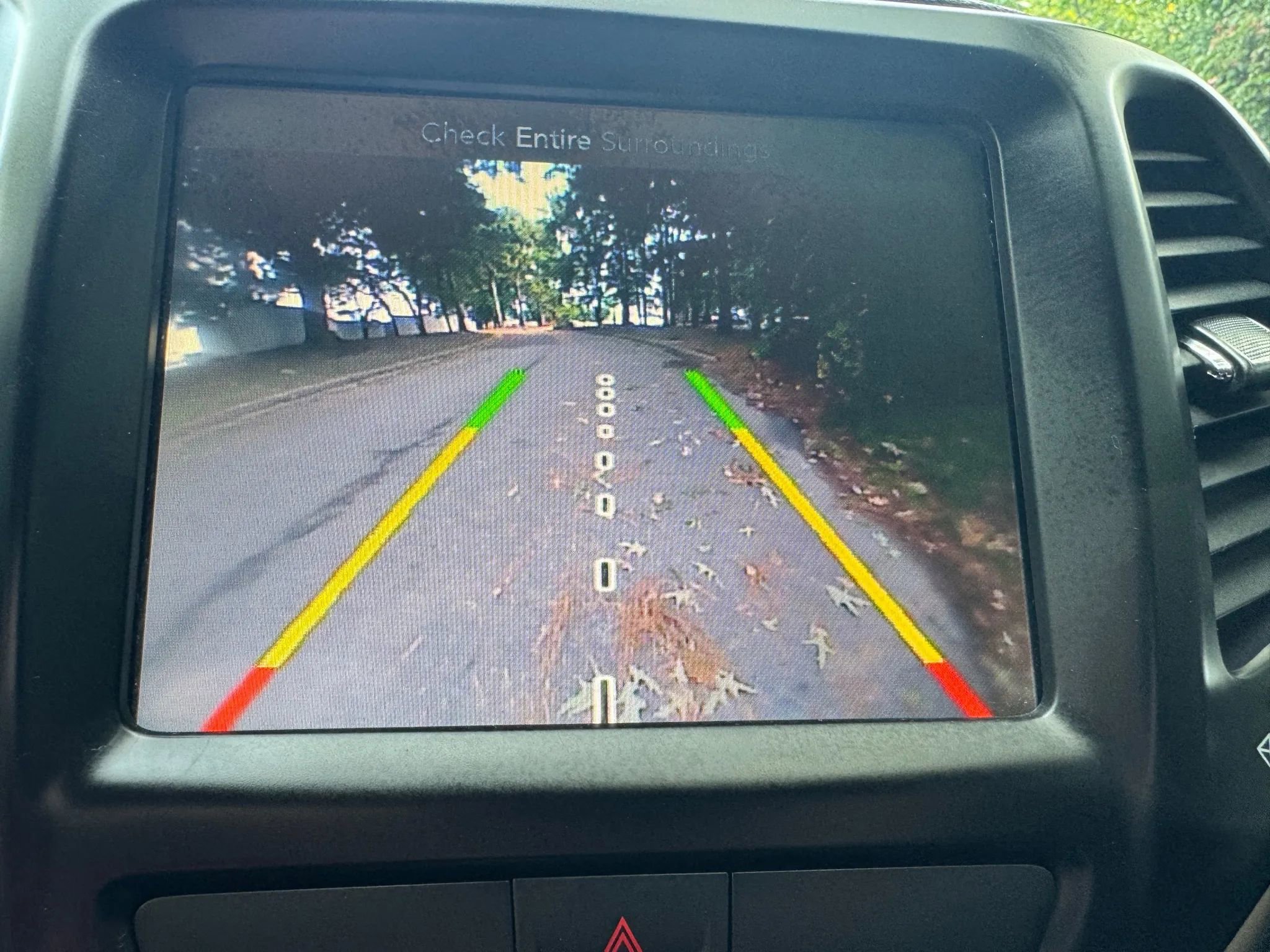 Used 2017 Jeep Cherokee Limited image 22