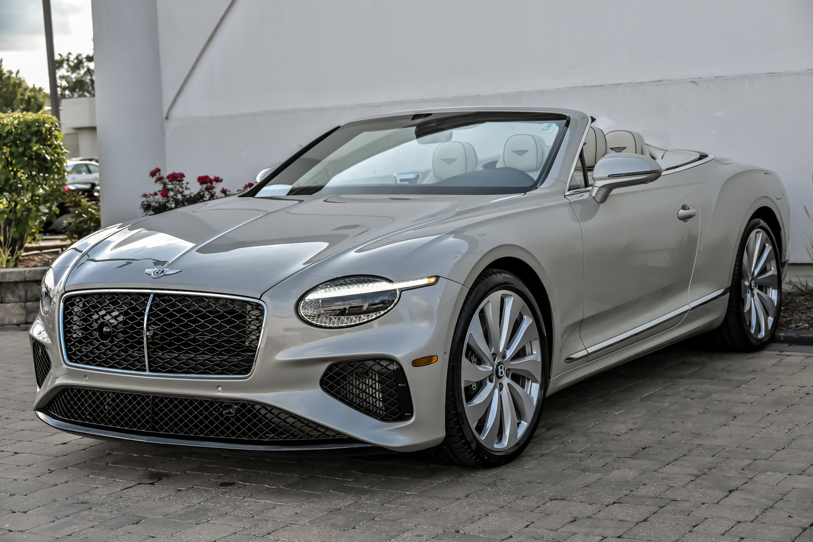 New 2026 Bentley Continental GTC AWD/4WD image 4
