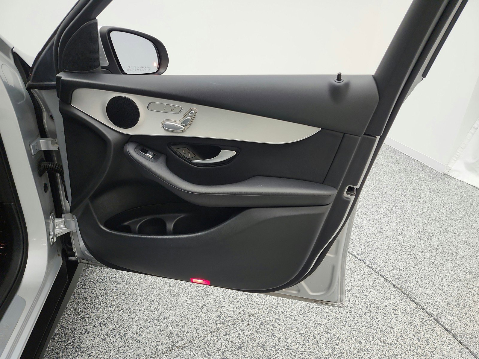 Used 2019 Mercedes-Benz GLC 300 image 19