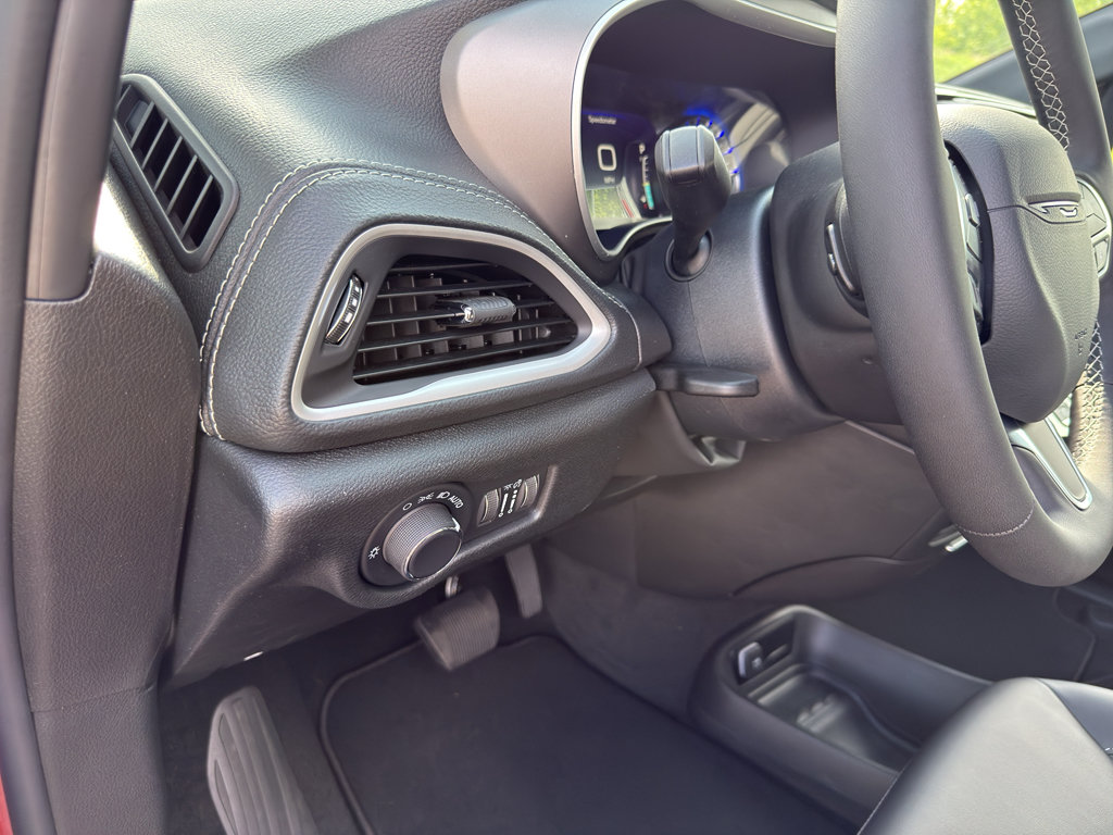 New 2027 Chrysler Pacifica Select w/ Family Tech Group FWD image 13