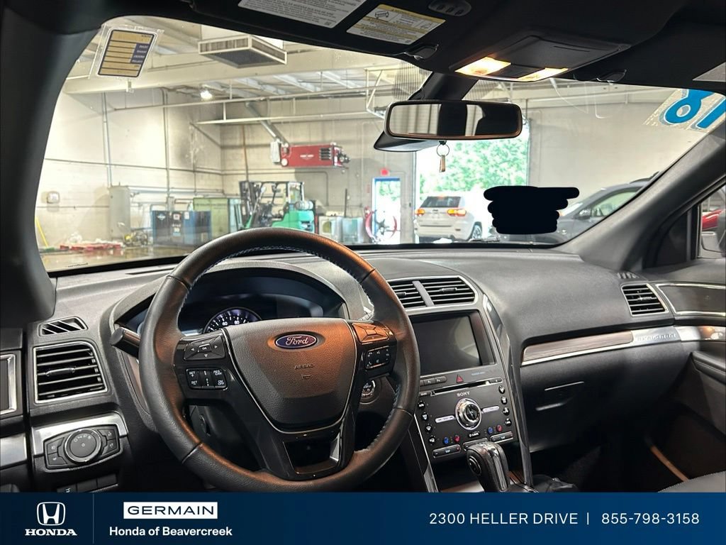 Used 2018 Ford Explorer Limited w/ Equipment Group 301A AWD/4WD image 15