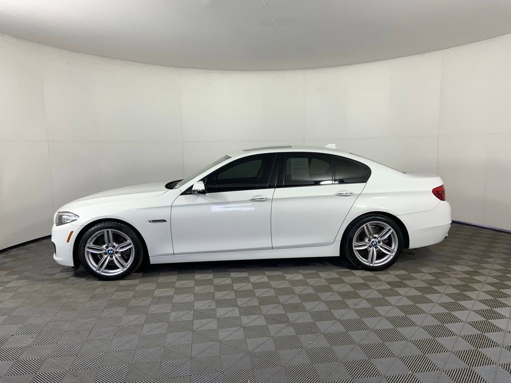 Used 2016 BMW 528i Sedan image 6
