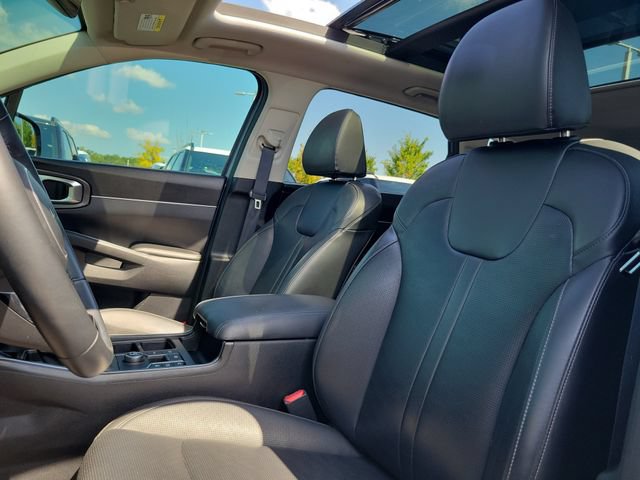 Certified 2024 Kia Sorento S w/ Panoramic Sunroof Package FWD image 14