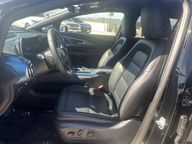 Used 2025 Chevrolet Equinox EV LT w/ Convenience Package image 18