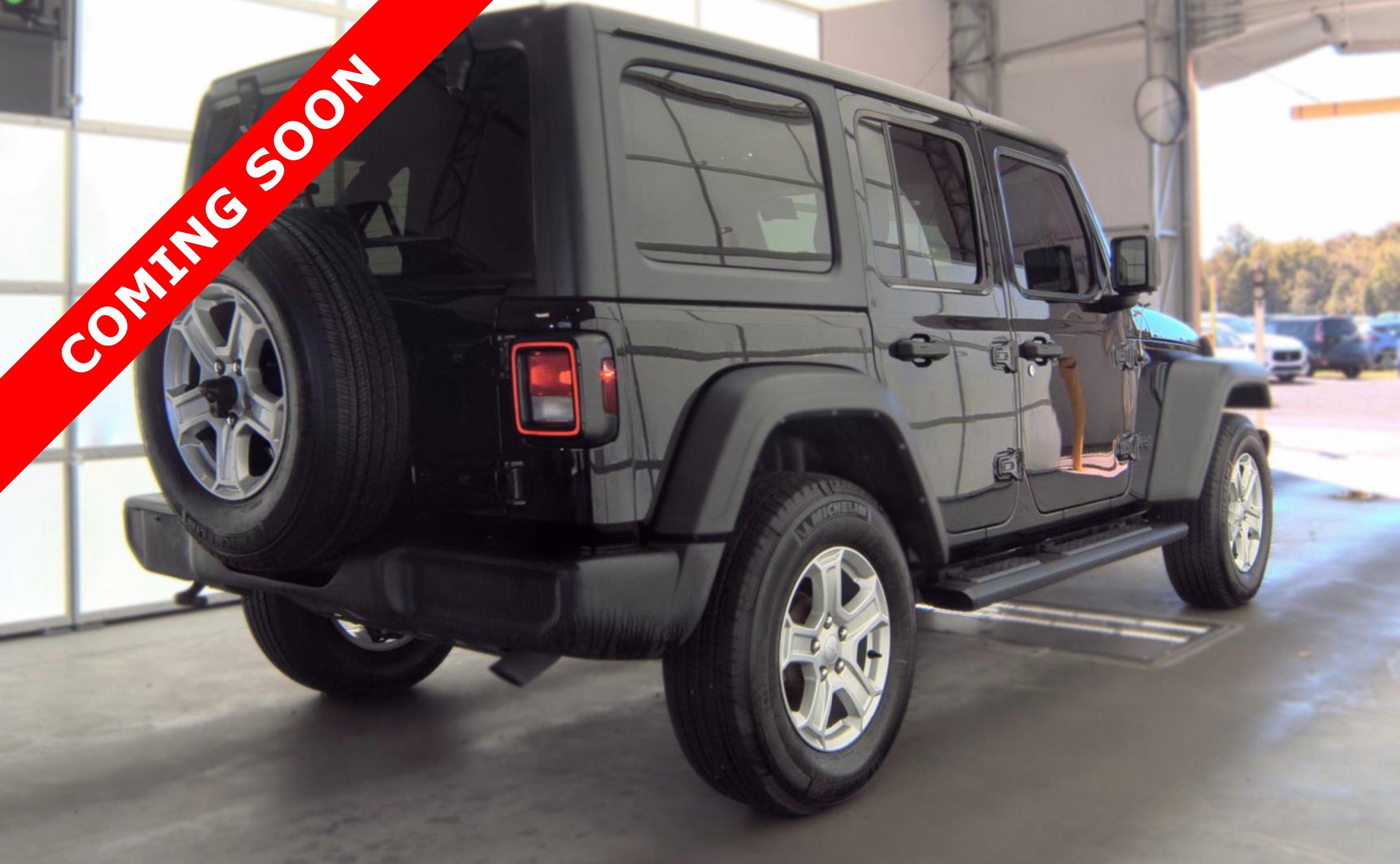 Used 2023 Jeep Wrangler Unlimited Sport AWD/4WD image 5