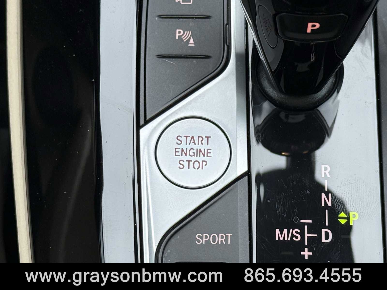 Used 2025 BMW X4 M40i w/ Premium Package image 22