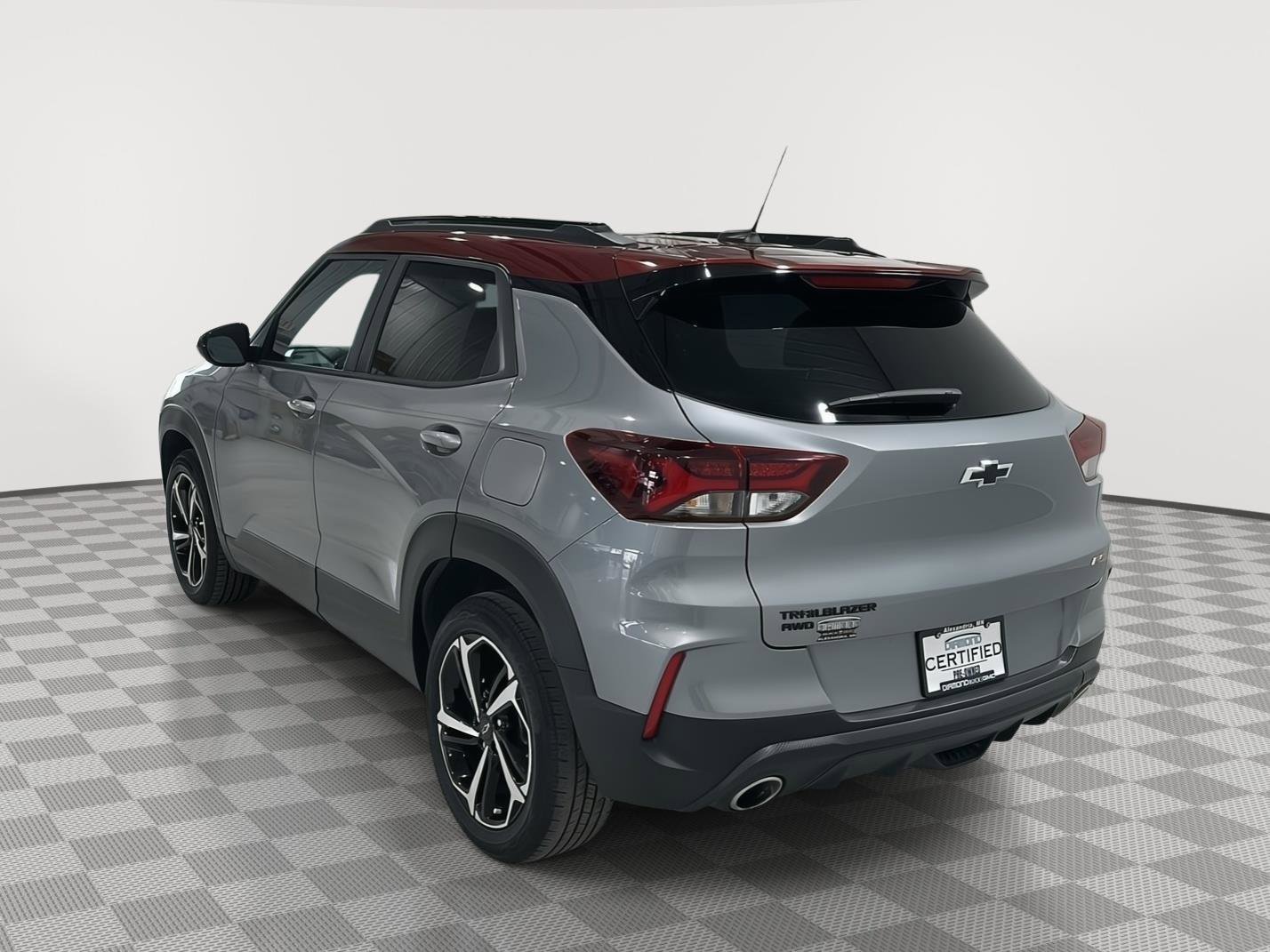 Used 2023 Chevrolet TrailBlazer RS w/ Sun and Liftgate Package image 3