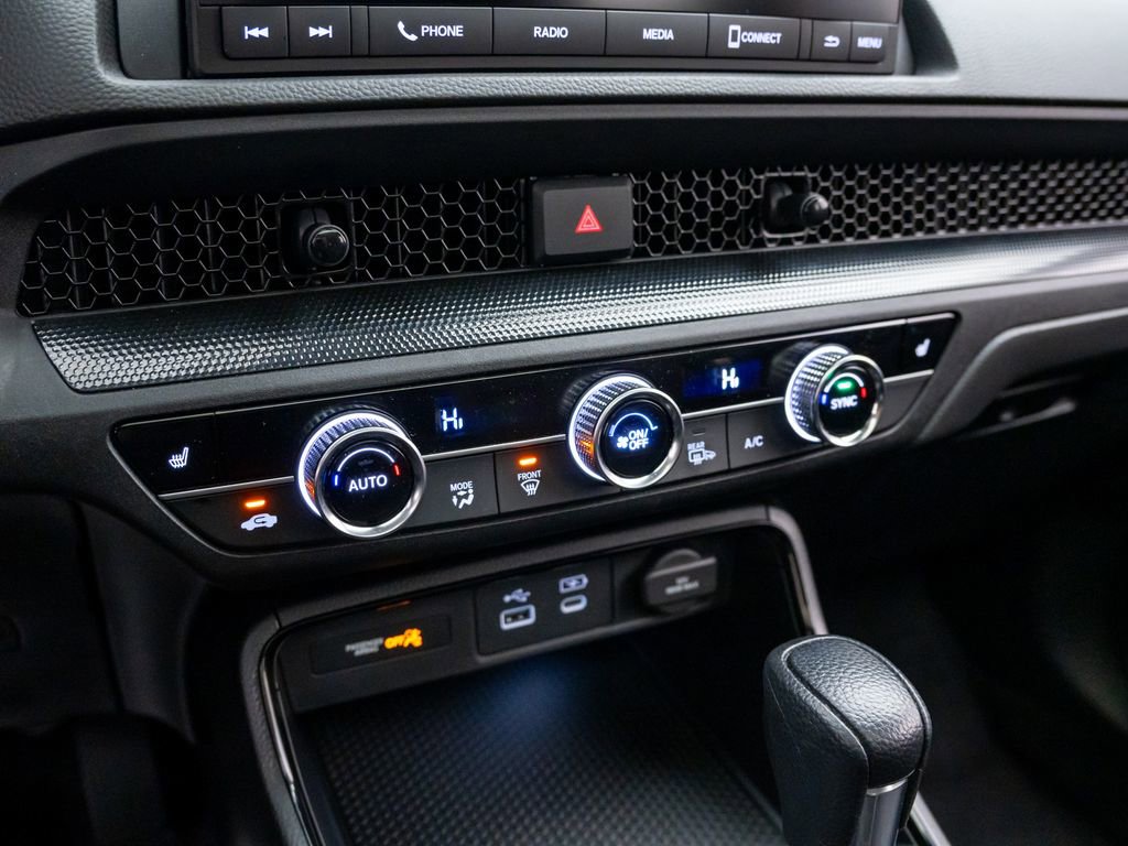 Certified 2025 Honda CR-V EX image 23