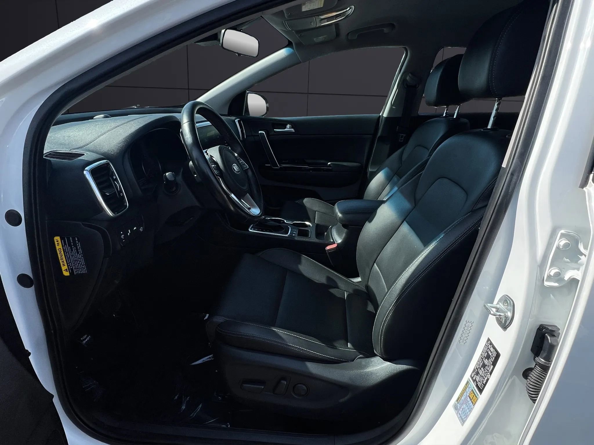 Used 2020 Kia Sportage EX image 9