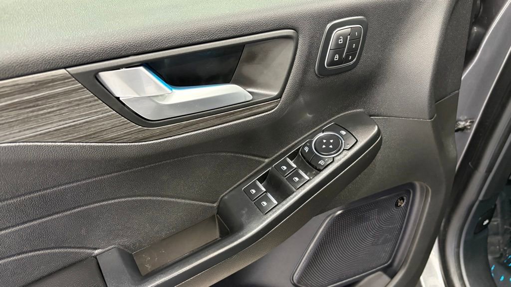 Used 2024 Ford Escape Platinum AWD/4WD image 19