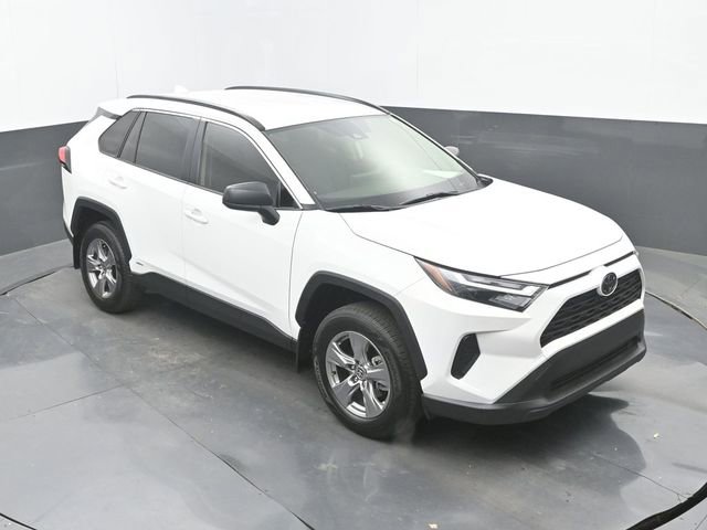 Used 2025 Toyota RAV4 LE image 29
