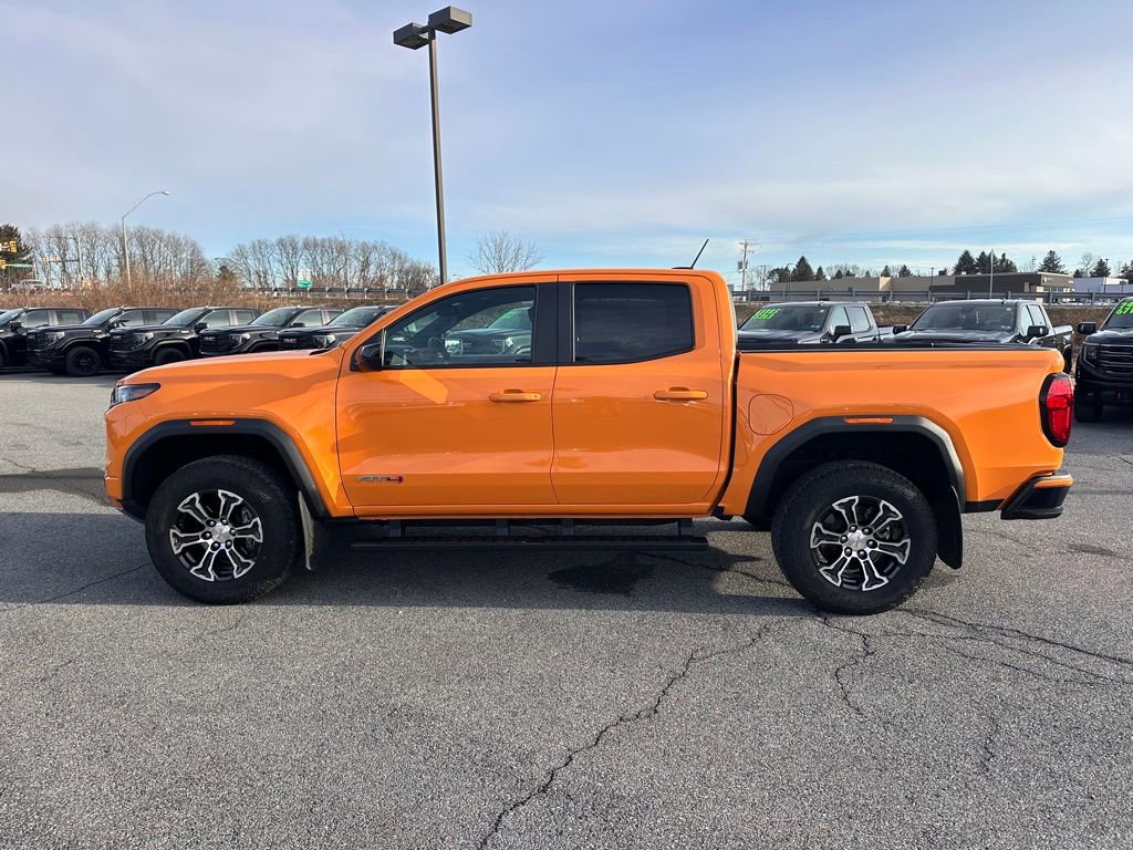 Certified 2025 GMC Canyon AT4 AWD/4WD image 6