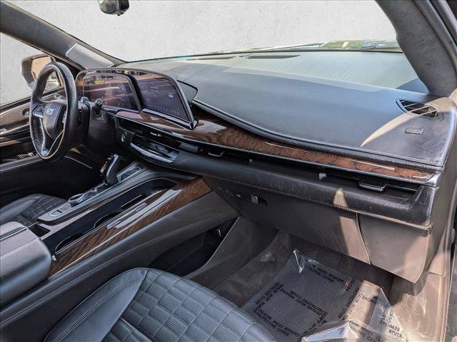 Used 2023 Cadillac Escalade Premium Luxury Platinum AWD/4WD image 18