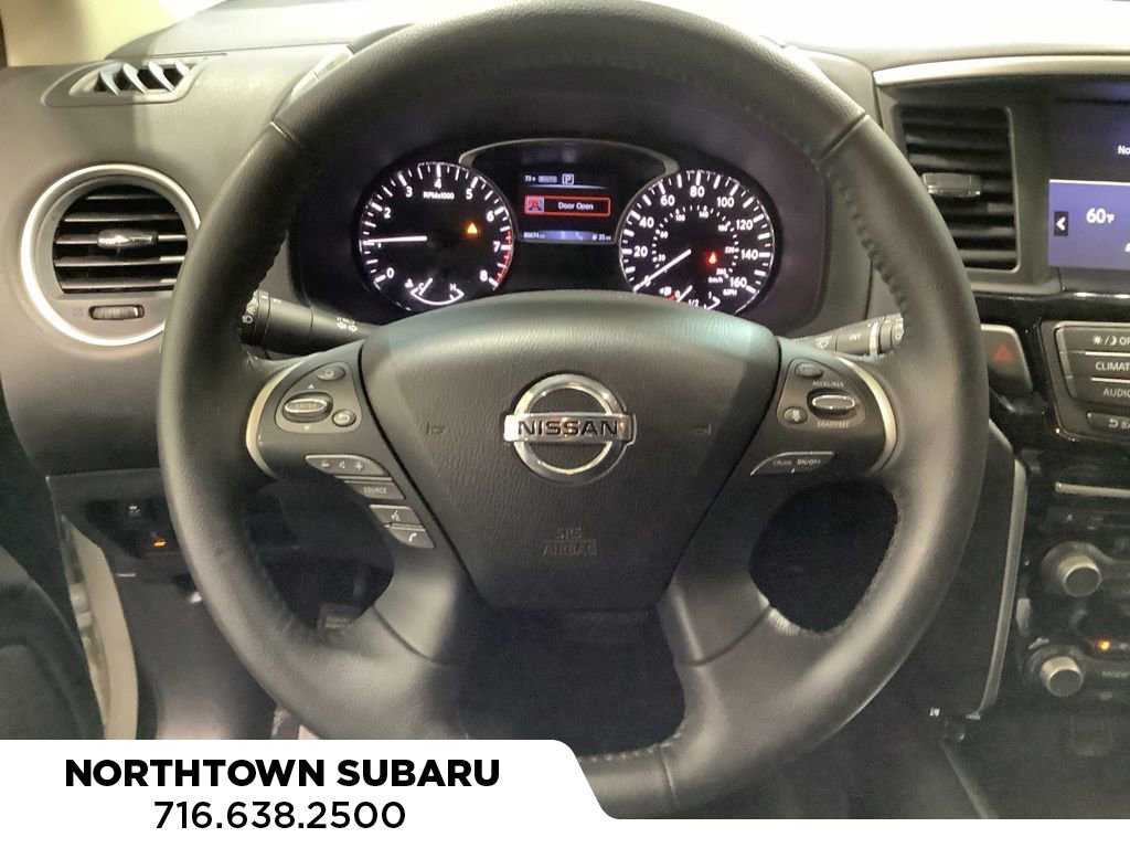 Used 2019 Nissan Pathfinder SV image 7