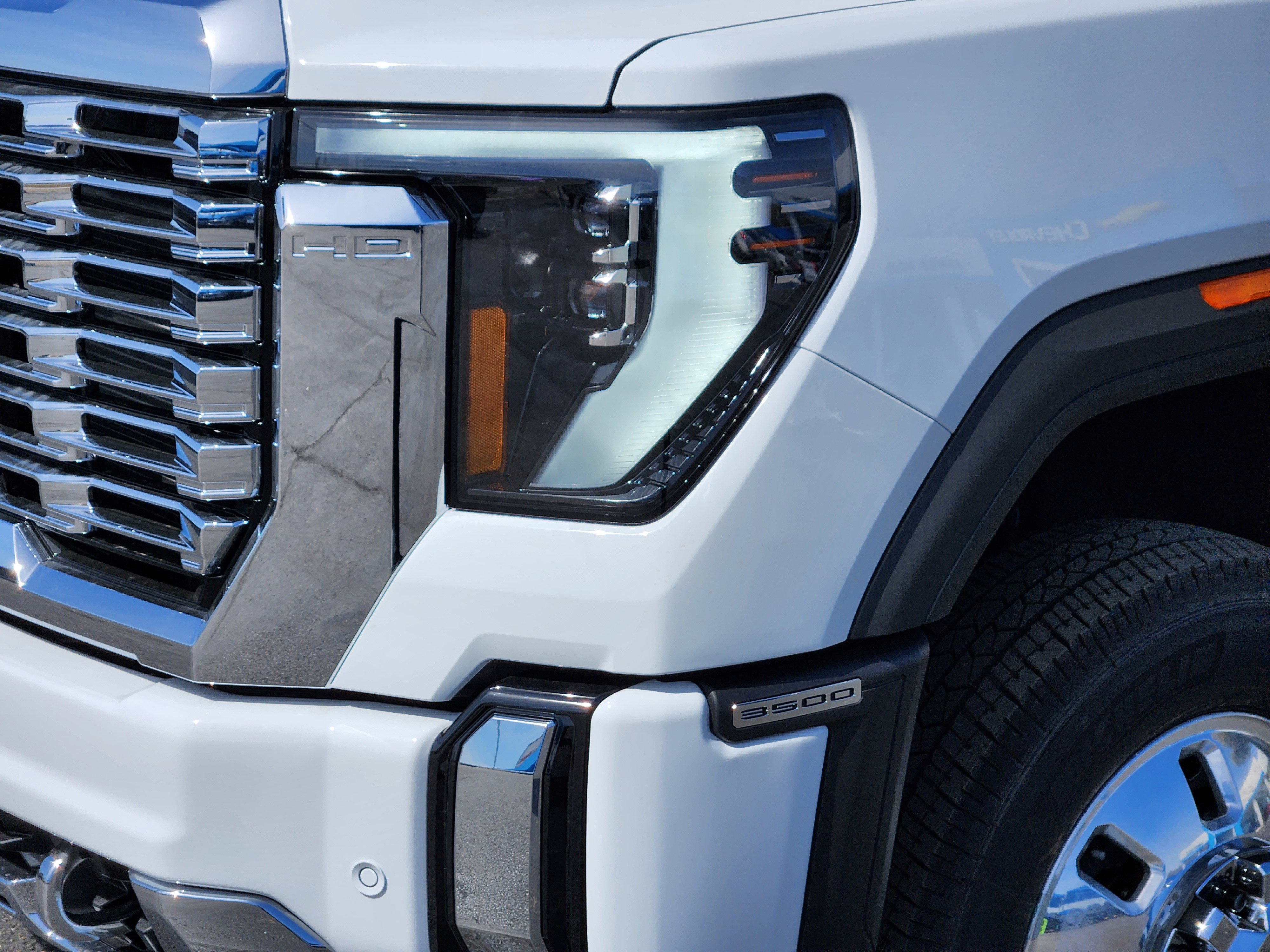New 2026 GMC Sierra 3500 Denali w/ Denali Reserve Package AWD/4WD image 6