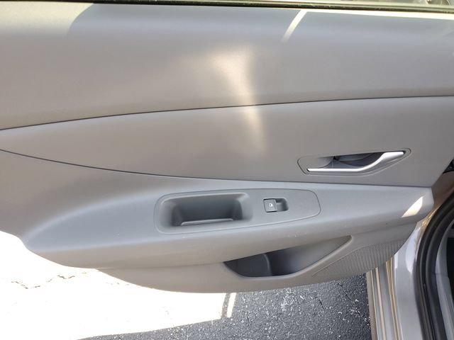 Certified 2023 Hyundai Elantra SEL FWD image 14