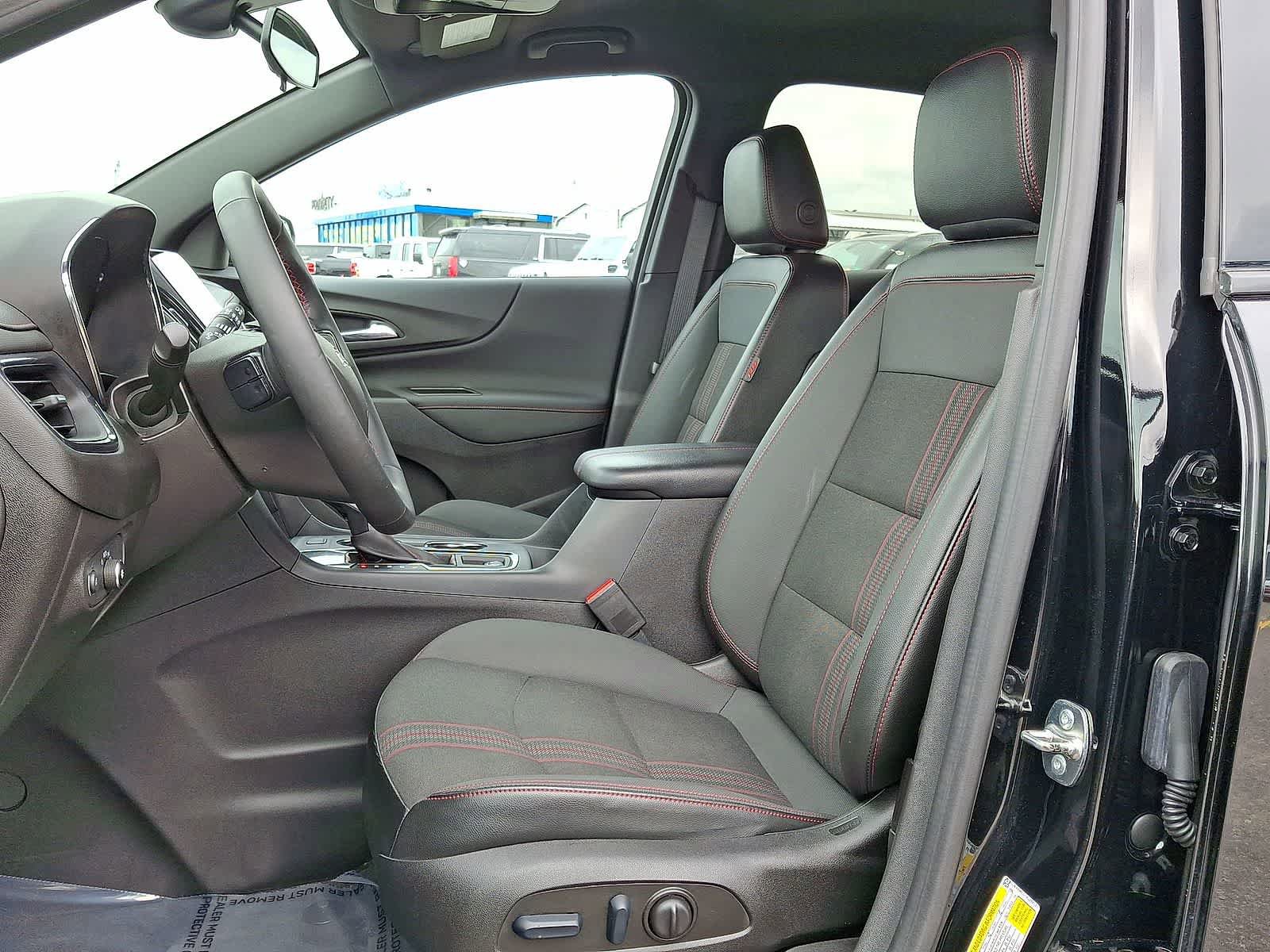 Used 2024 Chevrolet Equinox RS FWD image 24