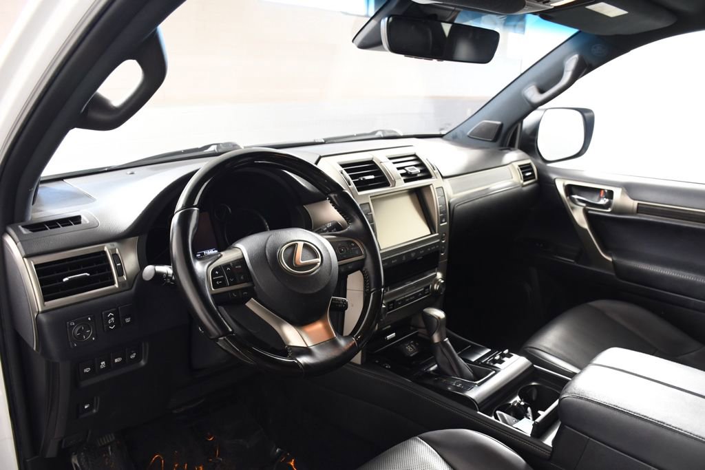 Used 2021 Lexus GX 460 Premium w/ Premium Package image 12