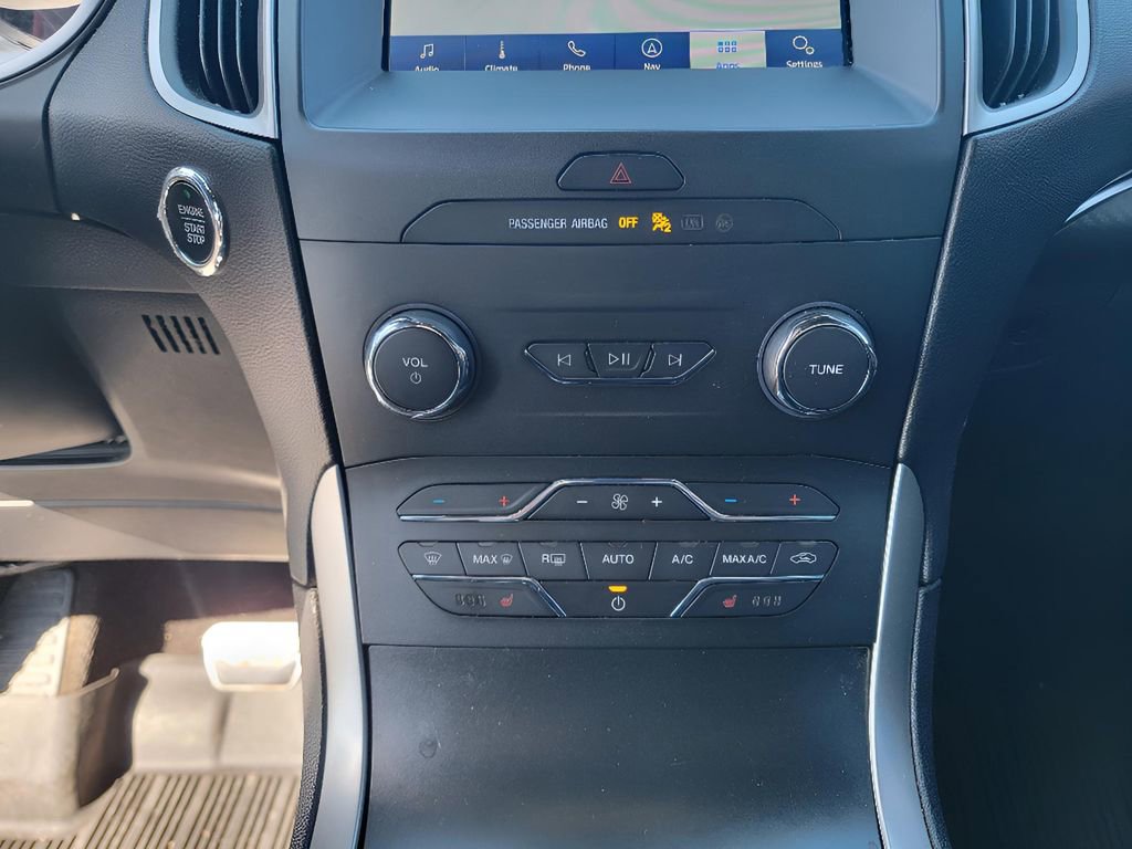 Used 2020 Ford Edge ST-Line w/ Cold Weather Package AWD/4WD image 23