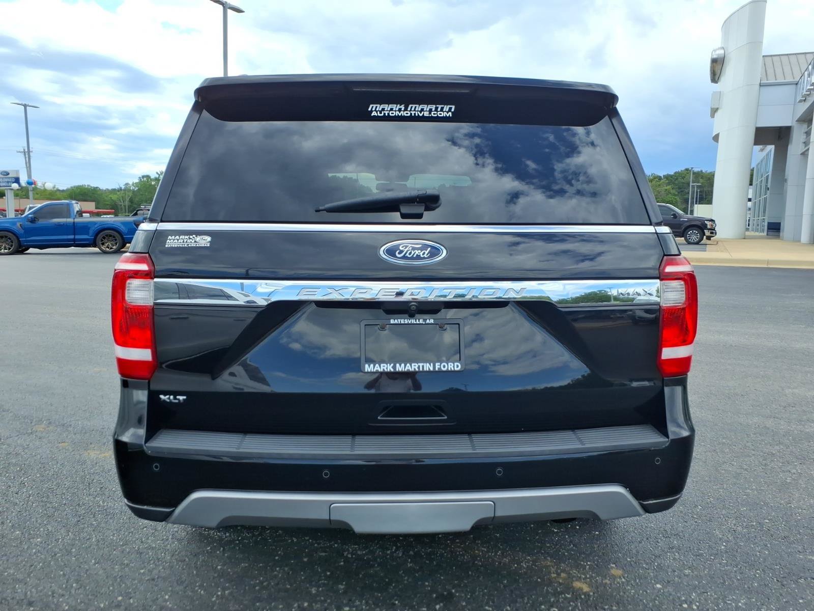 Used 2020 Ford Expedition Max XLT w/ Equipment Group 202A AWD/4WD image 4