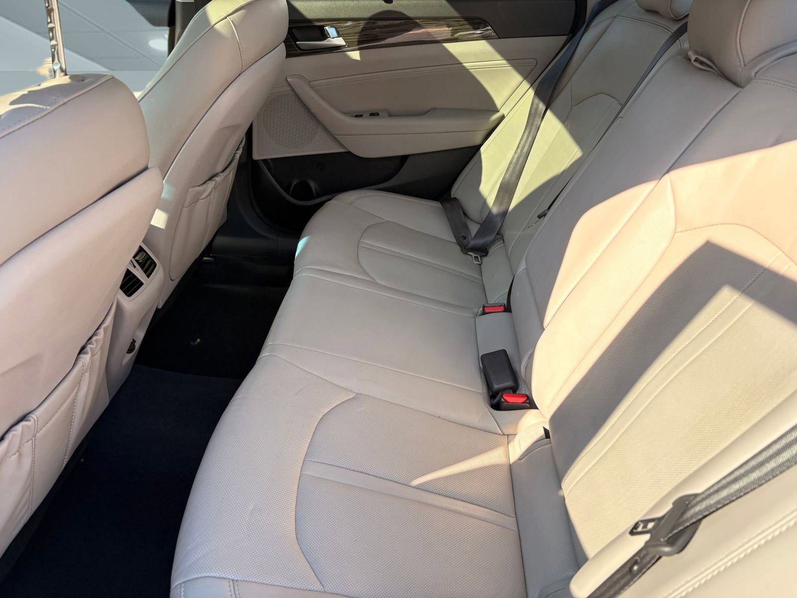 Used 2015 Hyundai Sonata Limited w/ Option Group 05 image 25