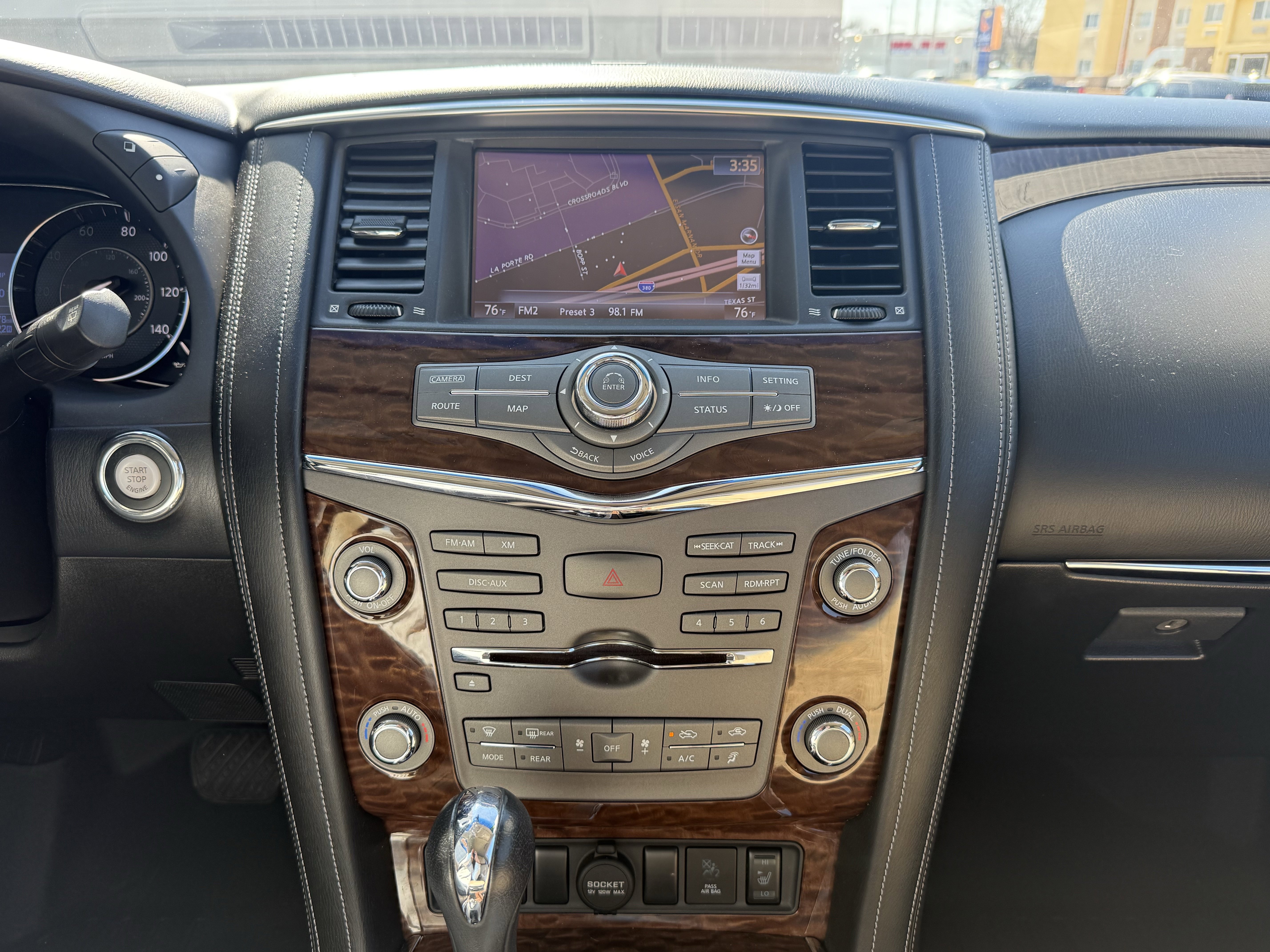 Used 2017 Nissan Armada SL image 19