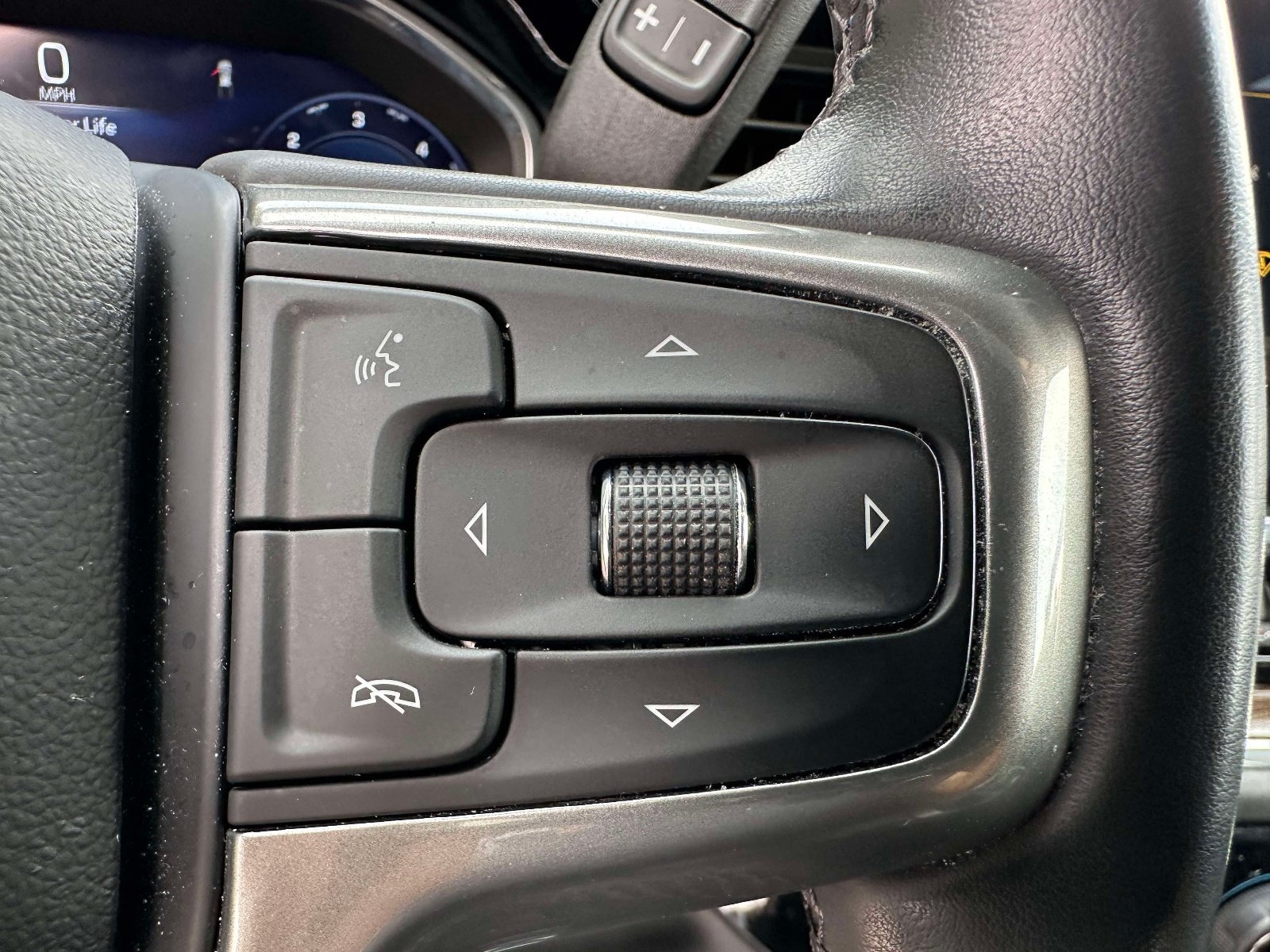 Used 2023 Chevrolet Silverado 1500 RST AWD/4WD image 13
