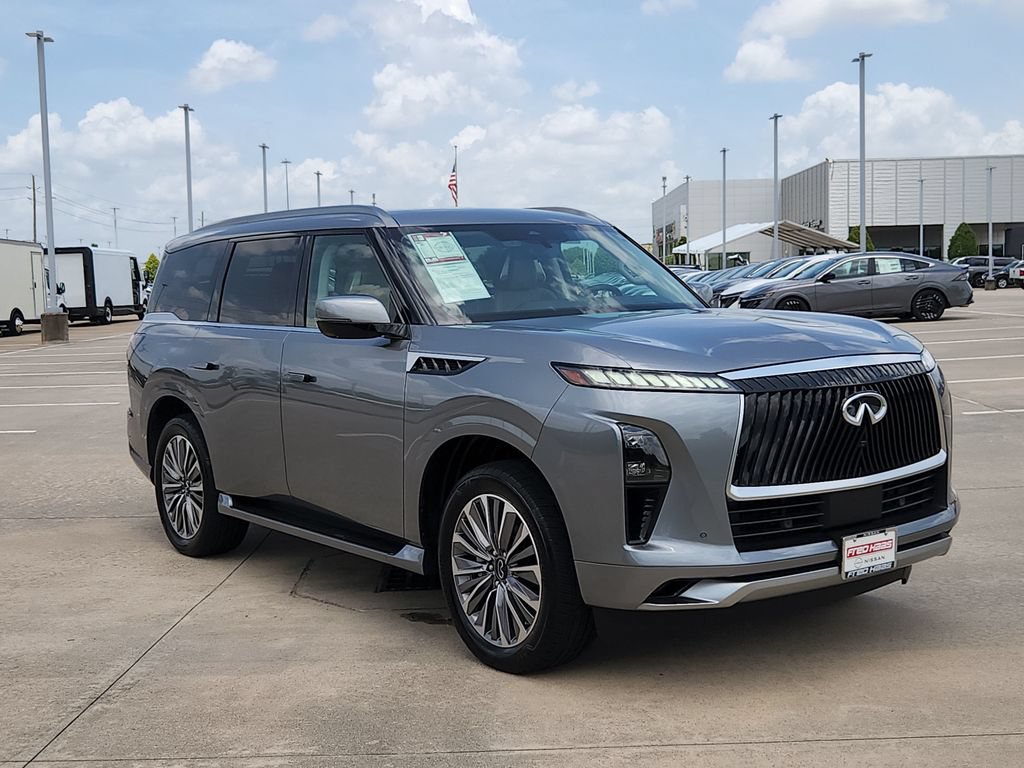 Used 2025 INFINITI QX80 Sensory AWD/4WD image 3