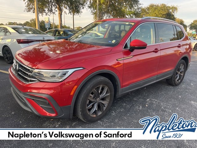 Used 2022 Volkswagen Tiguan SE w/ Panoramic Sunroof Package