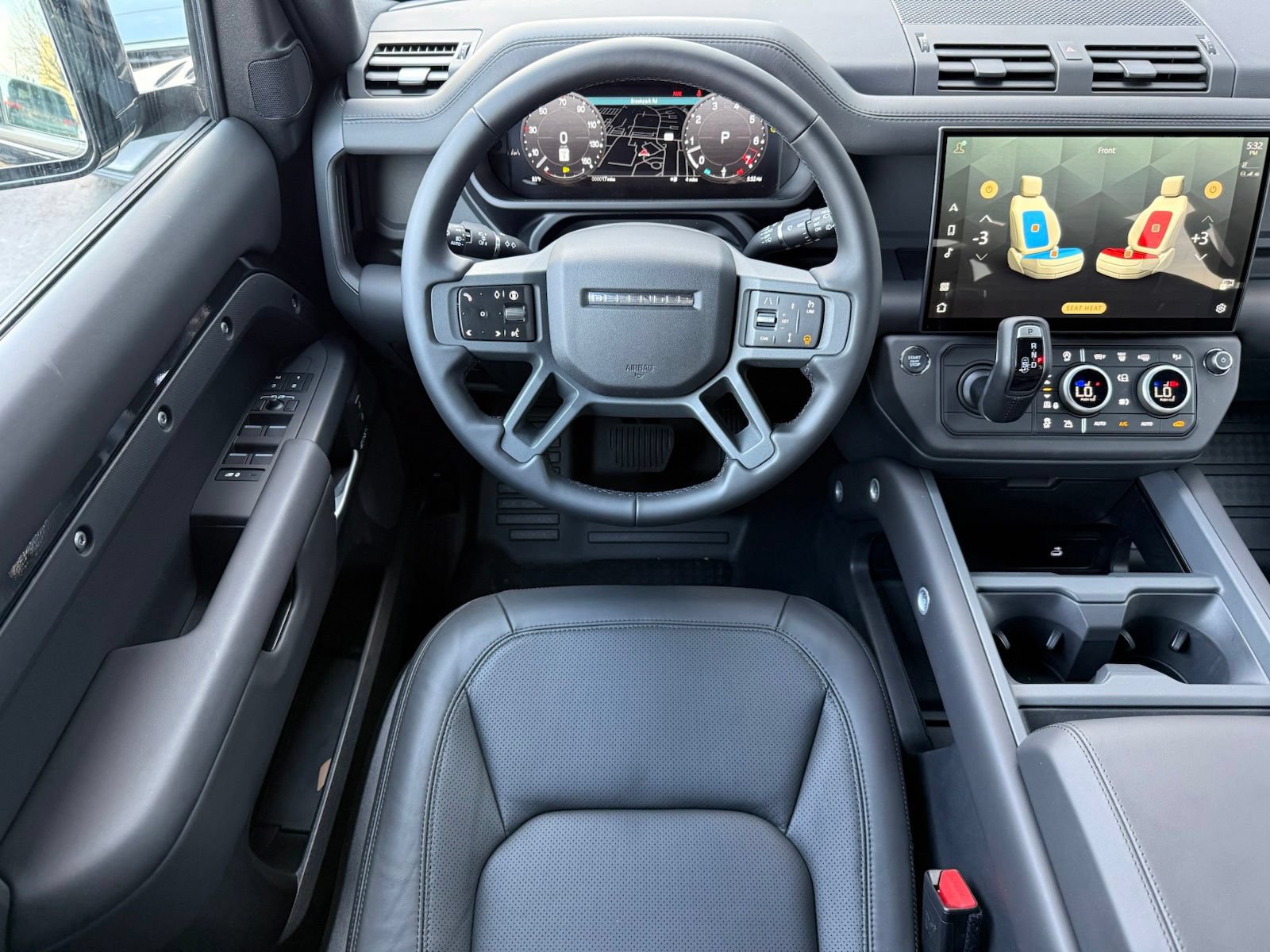 New 2026 Land Rover Defender 110 X-Dynamic SE AWD/4WD image 33