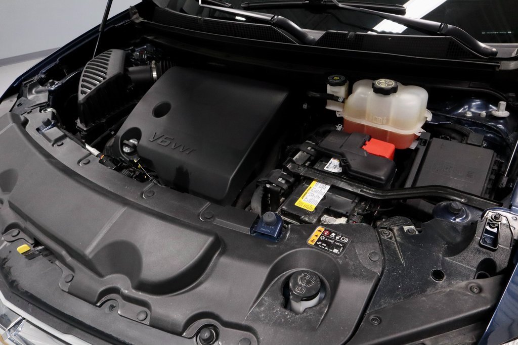 Used 2023 Chevrolet Traverse LT image 17