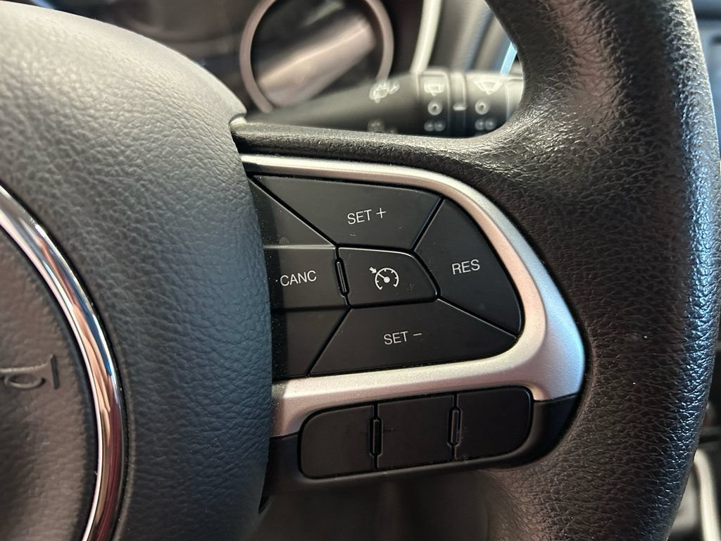Used 2017 Jeep Compass Sport FWD image 11