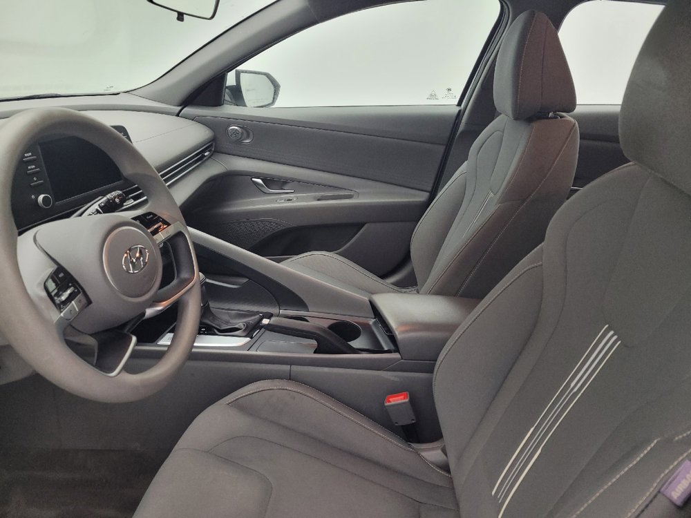 Used 2021 Hyundai Elantra SEL image 17