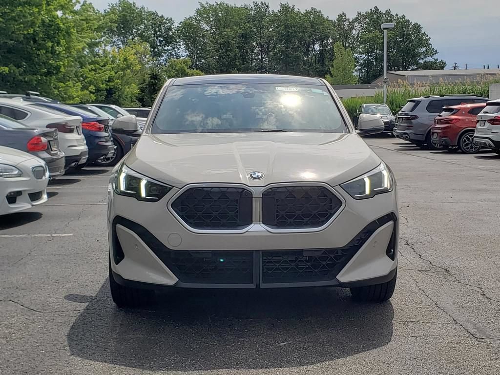 New 2026 BMW X2 xDrive28i w/ Technology Package AWD/4WD image 2
