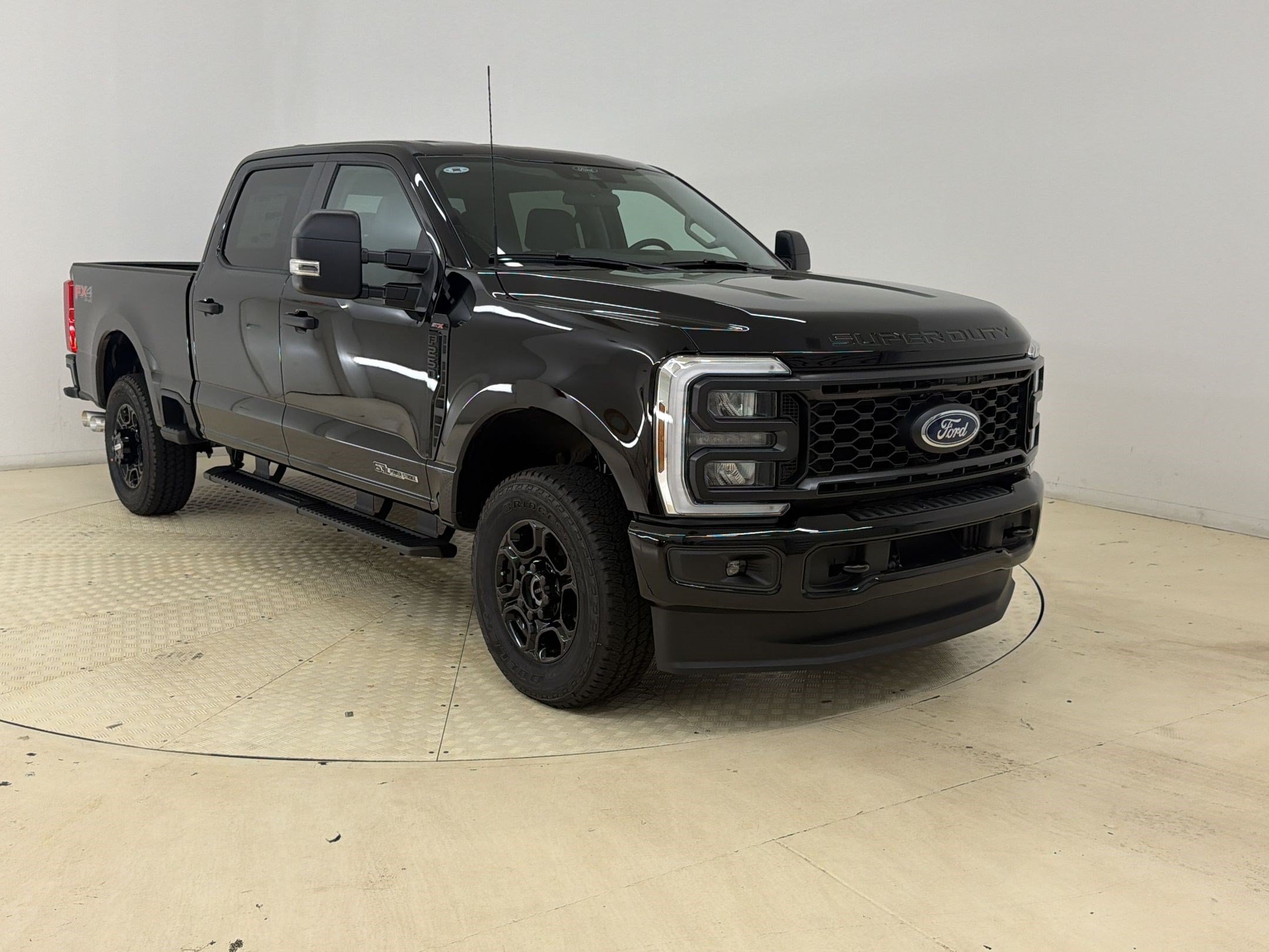 New 2026 Ford F250 XL w/ STX Appearance Package AWD/4WD image 6