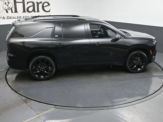 New 2026 Chevrolet Traverse RS w/ LPO, Floor Liner Package FWD image 18