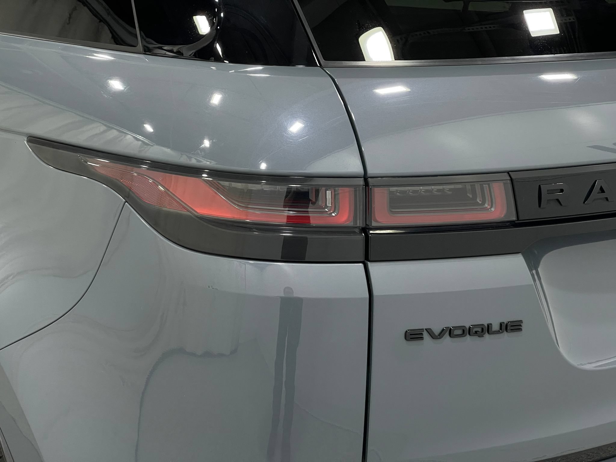 Used 2021 Land Rover Range Rover Evoque S AWD/4WD image 33